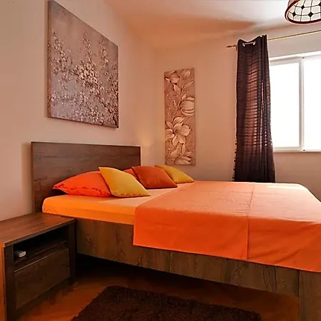 فندق Garden M&m دوبروفينك